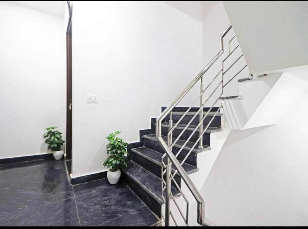 Hotel Vijaydeep Place Near Delhi Airport Nueva Delhi Exterior foto
