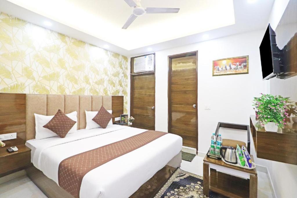 Hotel Vijaydeep Place Near Delhi Airport Nueva Delhi Exterior foto