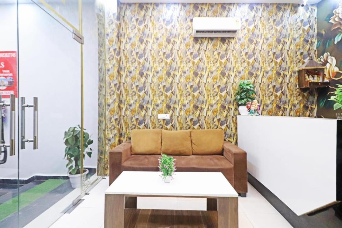 Hotel Vijaydeep Place Near Delhi Airport Nueva Delhi Exterior foto